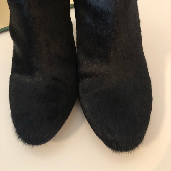 ❌SOLD❌ Ann Taylor calf hair booties Black sz 6.5 - Picture 2 of 8